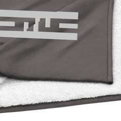 ELITE® icon Embroidered Premium Sherpa Blanket